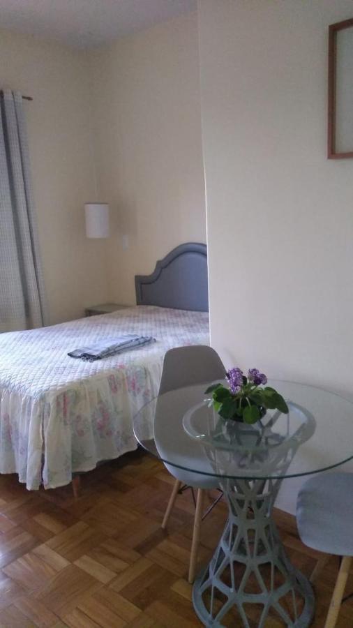 Flat Em Local Tranquilo, Com Garagem Dois Quarteiroes Do Centro Historico, 15 Min De Tiradentes Apartment เซาโจเอา เดล เฮย์ ภายนอก รูปภาพ