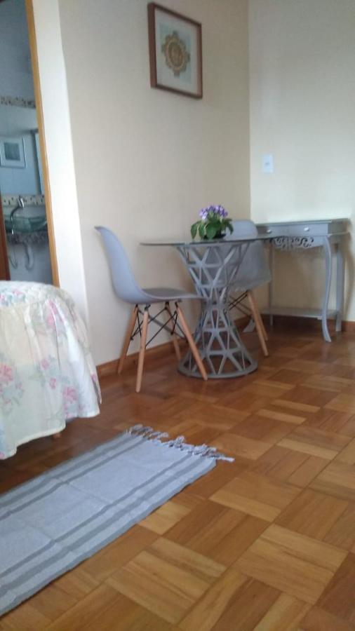 Flat Em Local Tranquilo, Com Garagem Dois Quarteiroes Do Centro Historico, 15 Min De Tiradentes Apartment เซาโจเอา เดล เฮย์ ภายนอก รูปภาพ